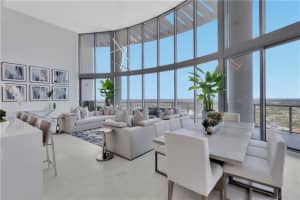 100 E Las Olas Blvd, Fort Lauderdale, FL 33301, Sold 05/18/23