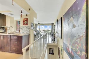9210  Fontainebleau Blvd   511, Miami, FL 33172 Sold 02/17/23