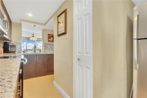 9210  Fontainebleau Blvd   511, Miami, FL 33172 Sold 02/17/23