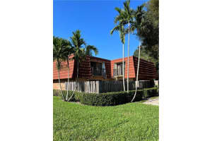 9920 Nw 6th Ct   9920 Plantation, FL 33324 Sold 05/01/23
