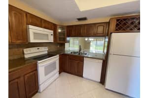 8860 NW 47th St, Sunrise, FL 33351, Sold 02/24/23