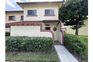 8860 NW 47th St, Sunrise, FL 33351, Sold 02/24/23