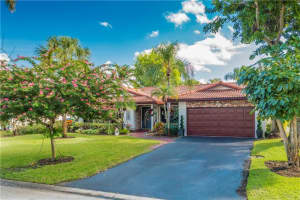 295 Nw 107th Terr Coral Springs, FL 33071 Sold 02/15/23