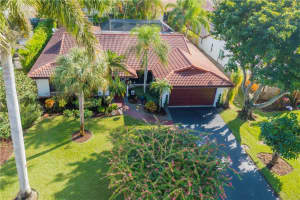 295 Nw 107th Terr Coral Springs, FL 33071 Sold 02/15/23
