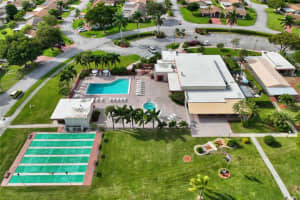 2101 Sw 17th Dr Deerfield Beach, FL 33442 Sold 04/10/23