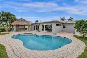 2703 Se 14th St Pompano Beach, FL 33062 Sold 05/25/23