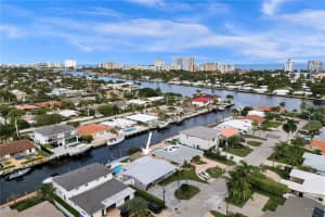 2703 Se 14th St Pompano Beach, FL 33062 Sold 05/25/23