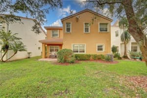7538 Nw 17th Dr Pembroke Pines, FL 33024 Sold 06/28/23
