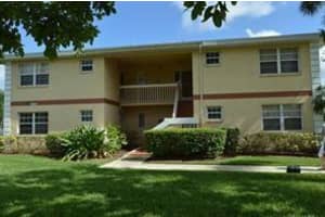 1562 Se Royal Green Circle   T204 Port Saint Lucie, FL 34952 Sold 03/15/23