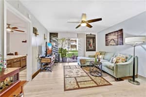 11371 Sw 3rd Street   11371 Pembroke Pines, FL 33025 Sold 02/27/23