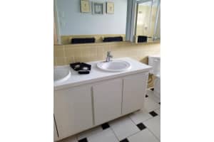 7207 Nw 93rd Ave Tamarac, FL 33321 Sold 02/10/23