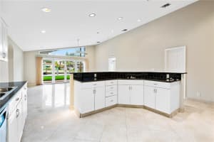 2425 E Las Olas Fort Lauderdale, FL 33301 Sold 04/14/23