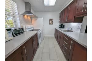 2400 Ne 1st Ln   208 Boynton Beach, FL 33435 Sold 04/07/23