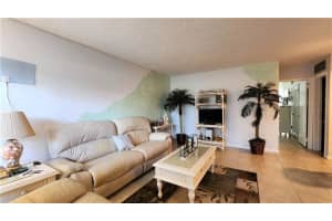 2050 NE 39th St, Lighthouse Point, FL 33064, Sold 01/19/23