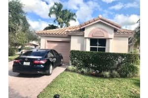 320 Nw 75th Way Plantation, FL 33317 Sold 02/10/23