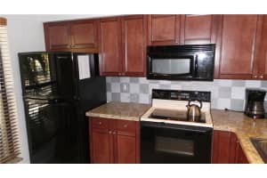 3046 S Oakland Forest Dr   2509 Oakland Park, FL 33309 Sold 03/09/23