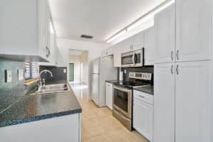 8114 Nw 100th Dr Tamarac, FL 33321 Sold 02/10/23
