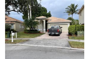 16789 Nw 13th Ct Pembroke Pines, FL 33028 Sold 05/31/23