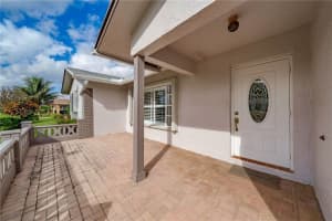 9407 Nw 70th Place Tamarac, FL 33321 Sold 03/03/23