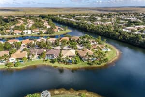 706 Verona Ct, Weston, FL 33326, Sold 02/20/23