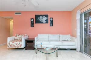101 E Mcnab Rd   309, Pompano Beach, FL 33060 Sold 06/01/23