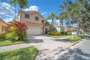 640  Cascade Falls Dr Weston, FL 33327 Sold 02/08/23