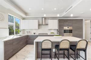 246 Garden Court 246, Lauderdale-by-the-sea, Fl 33308 Lauderdale By The Sea, FL 33308 Sold 04/26/23