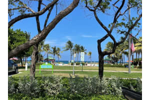 4511  El Mar Dr   208 Lauderdale By The Sea, FL 33308 Sold 03/13/23