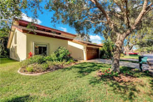 1530  Riverwood Ln Coral Springs, FL 33071 Sold 03/28/23
