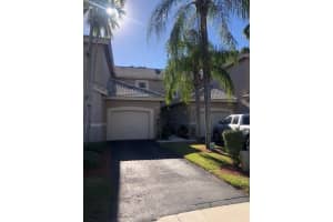 1966  Madeira Dr Weston, FL 33327 Sold 03/29/23