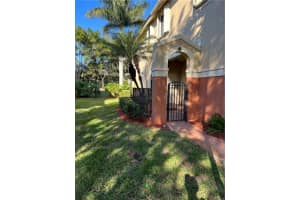 3891 Tree Top Dr, Weston, FL 33332, Sold 03/15/23