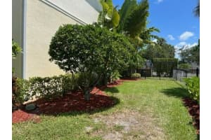 294 Sw 7th Court, Pompano Beach, Fl 33060 Pompano Beach, FL 33060 Sold 03/09/23