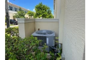 294 Sw 7th Court, Pompano Beach, Fl 33060 Pompano Beach, FL 33060 Sold 03/09/23