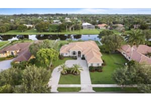 10304 SW 26th St, Davie, FL 33324, Sold 04/10/23