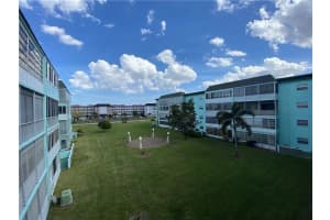 4141 Nw 44th Ave   117 Lauderdale Lakes, FL 33319 Sold 04/18/23
