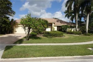 17924  Hampshire Ln Boca Raton, FL 33498 Sold 05/12/23