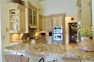 17924  Hampshire Ln Boca Raton, FL 33498 Sold 05/12/23