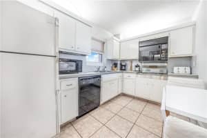 303 N Riverside Dr   Ph6 Pompano Beach, FL 33062 Sold 05/17/23