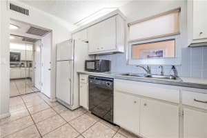 303 N Riverside Dr   Ph6 Pompano Beach, FL 33062 Sold 05/17/23