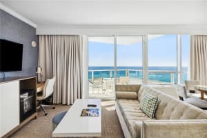MLS# F10363338, Miami Beach, Florida 33140
