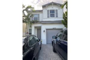 4433 Nw 48th Ter Tamarac, FL 33319 Sold 04/28/23