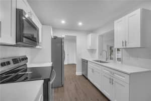 10303 Nw 80th Dr Tamarac, FL 33321 Sold 02/10/23