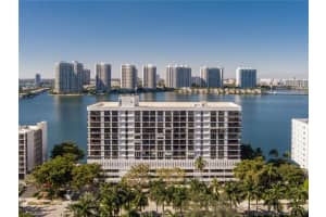 17720 N Bay Rd   504 Sunny Isles Beach, FL 33160 Sold 04/12/23