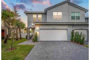 4347  Veleiros Ave Deerfield Beach, FL 33064 Sold 02/28/23