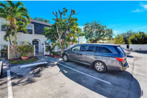 4052 SW 67th Terrace, Davie, FL 33314, Sold 02/21/23