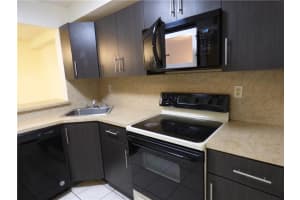 11750 Sw 18th Street 321, Miami, Fl 33175 Miami, FL 33175 Sold 04/24/23