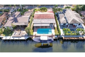 2481 Se 15th St Pompano Beach, FL 33062 Sold 06/02/23