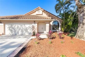 4039 Nw 5th Dr Deerfield Beach, FL 33442 Sold 03/03/23