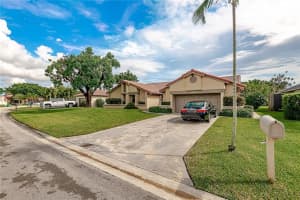 11020 Nw 5th Ct Coral Springs, FL 33071 Sold 03/09/23