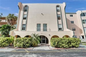 4211 Nw 41st Street 407, Lauderdale Lakes, Fl 33319 Lauderdale Lakes, FL 33319 Sold 05/02/23